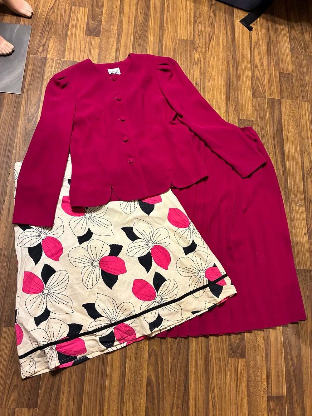 Leslie Fay Vintage Fuchsia Jacket and Pleated Skirt 3-Piece Set Cato shirt (14)